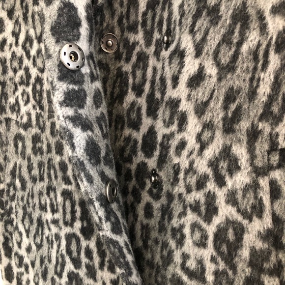 H&M Divided Leopard Peacoat - Picture 3 of 5